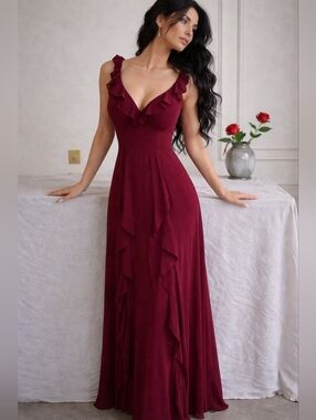 NWT Lulus Maxi Red Purple Ruffled V-Neck Maxi Dress in Burgundy Small Bridesmaid